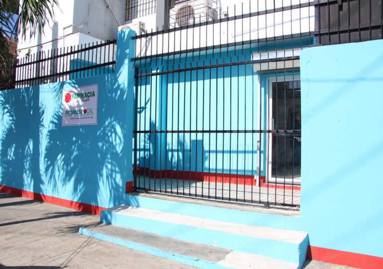 PROMESE/CAL reabre Farmacia del Pueblo en Maternidad San Lorenzo de Los Mina