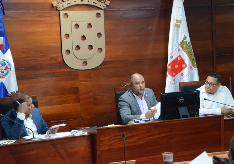 Aprueban resolución que declara 30 de marzo Día de Regocijo Municipal