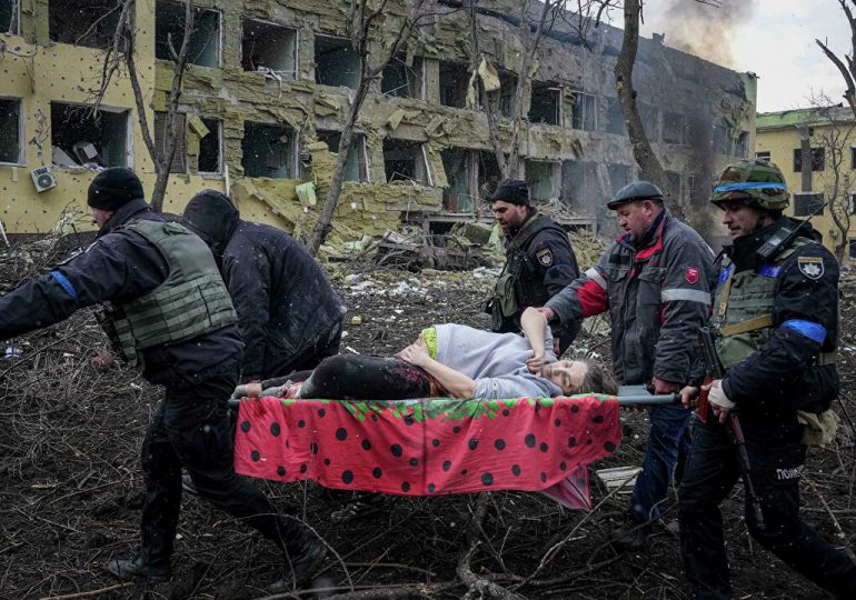 La verdad detrás de la maternidad bombardeada en Ucrania que no cuentan los medios occidentales