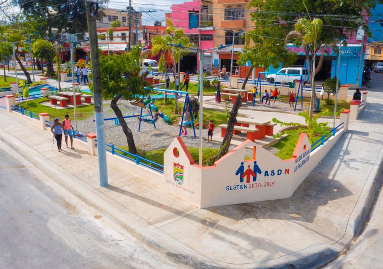 ASDN entrega totalmente remozado parque Brisas de los Palmares en Sabana Perdida