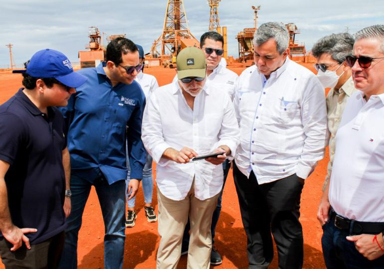 Presidente del BCIE visita Pedernales y se compromete a colaborar con el financiamiento del proyecto turístico