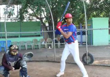 Vídeo| Prospecto Luis Merejo Jr. impresiona scouts por sus extraordinarias herramientas