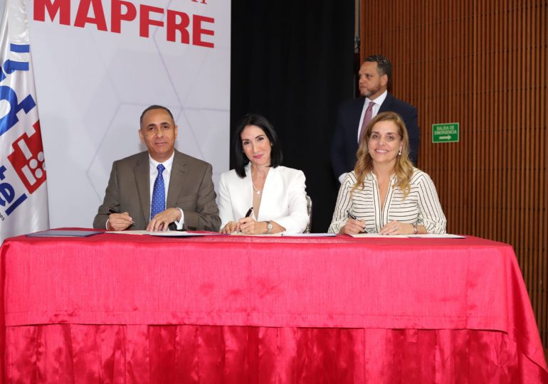 Fundación MAPFRE presenta programa Controla tu Red, promueve uso seguro del internet en jóvenes