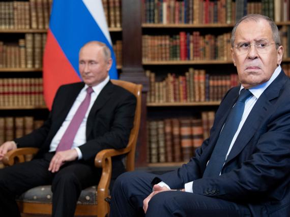 Serguei Lavrov: "Biden sabe que la única alternativa a las sanciones es guerra nuclear"