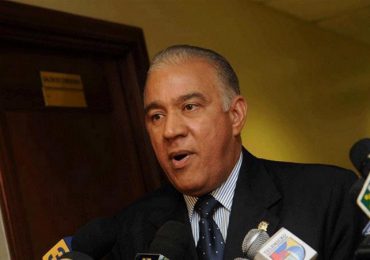 Andrés Bautista califica de “politiquería” retiro de oposición del diálogo reforma constitucional