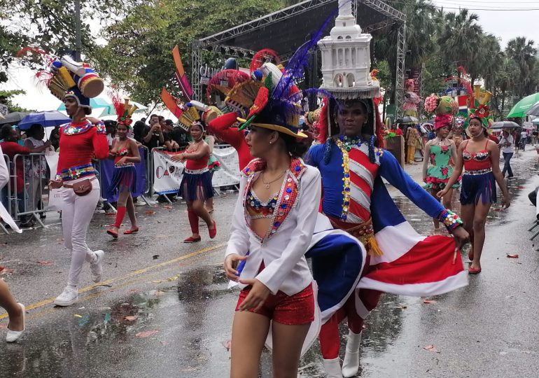 Tras dos años de ausencia por COVID-19, realizan Desfile Nacional del Carnaval 2022