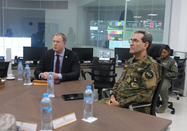 Subsecretario de Defensa de EEUU visita Ministerio de Defensa de RD