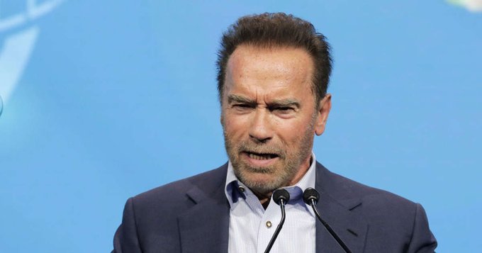 Arnold Schwarzenegger pide a Putin parar la guerra en Ucrania ﻿