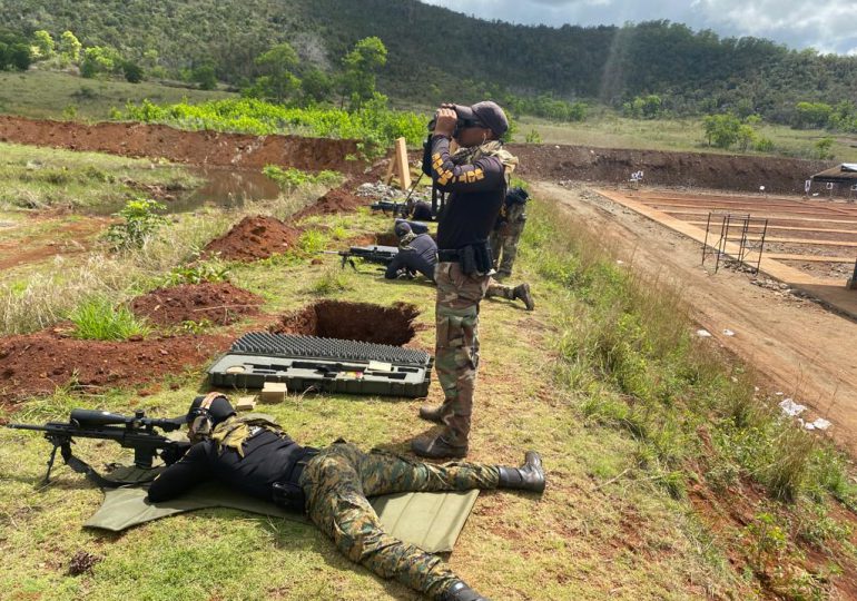 Unidad Contraterrorismo del MIDE entrena con instructores del Comando Sur del Ejército de EE.UU.