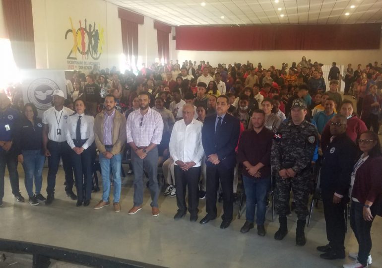 Andrés Dilonex auspicia charla sobreprevención consumo de drogas en Jarabacoa