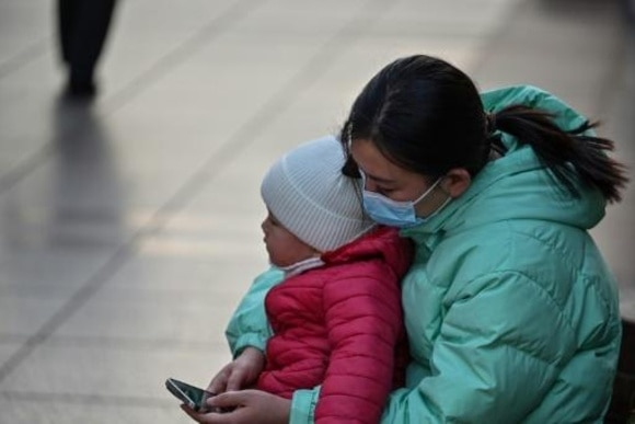 Denigradas, las madres solteras se rebelan en China