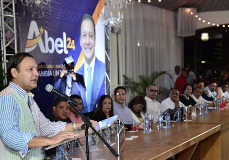 Dirigentes de Circunscripción 3 de Santiago se sumaron al proyecto de Abel Martínez
