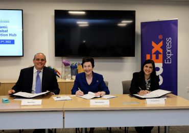 ProDominicana y FedEx firman acuerdo de colaboración