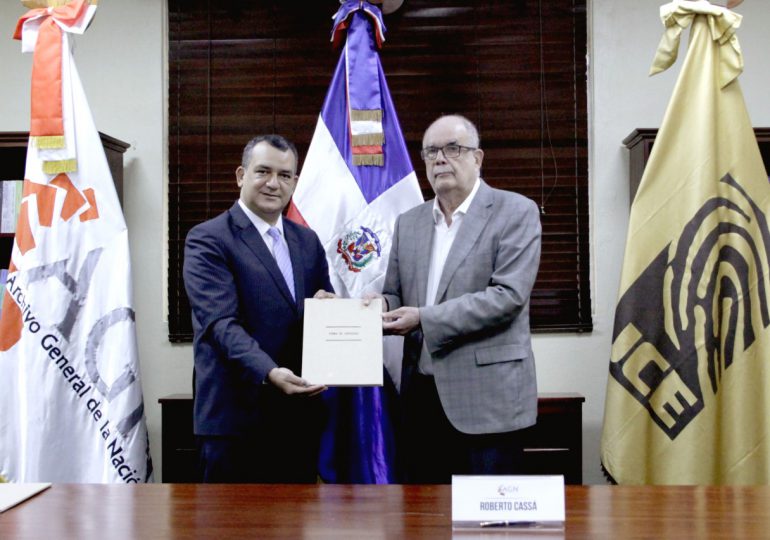 Archivo General de la Nación y Junta Central Electoral acuerdan custodia de documentación