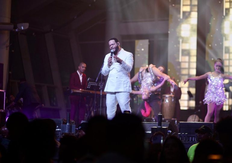 Yiyo Sarante rompe en Sans Souci con la celebración de sus 10 años en la música