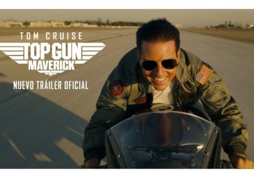 Tom Cruise presenta secuela de Top Gun desde el fuselaje de un avión en vuelo