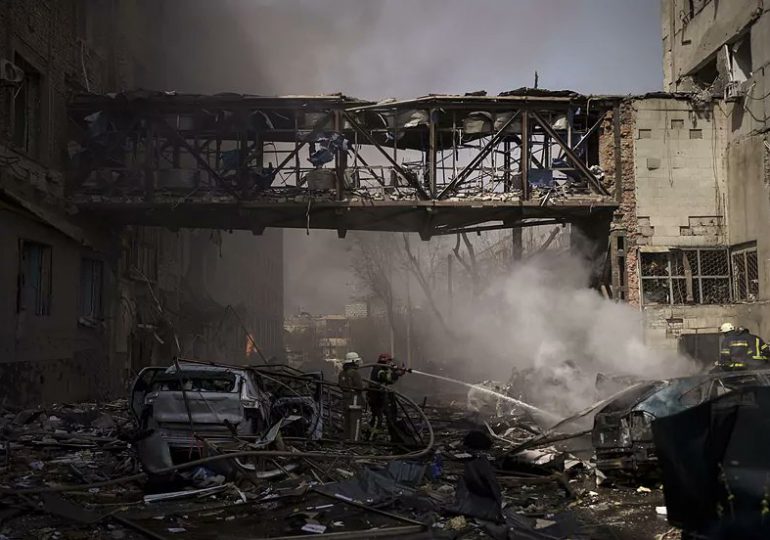 Cinco muertos en varios ataques en Járkov en el este de Ucrania