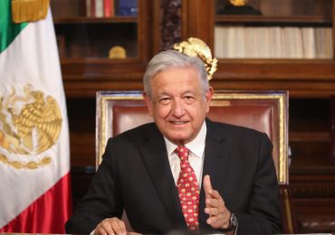 Presidente de México somete su reforma del sector eléctrico al voto de diputados