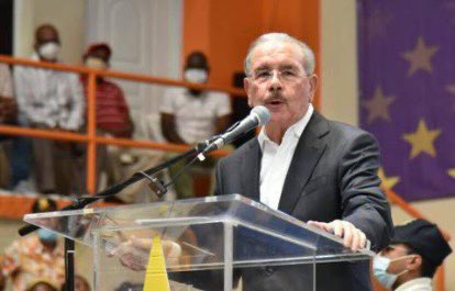 Danilo Medina encabezará un retiro con aspirantes presidenciales del PLD 