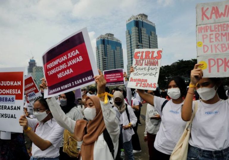 Indonesia aprueba esperada ley sobre violencia sexual