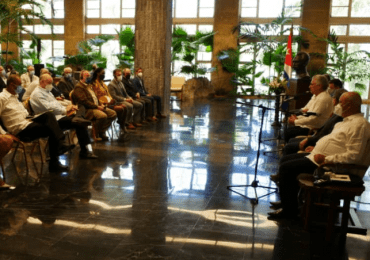 Presidente de Cuba recibió a empresarios del sector agrícola de EEUU