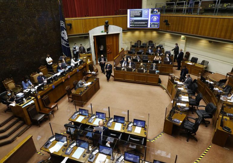 Proyecto de nueva Constitución chilena contempla sustituir Senado por una cámara regional