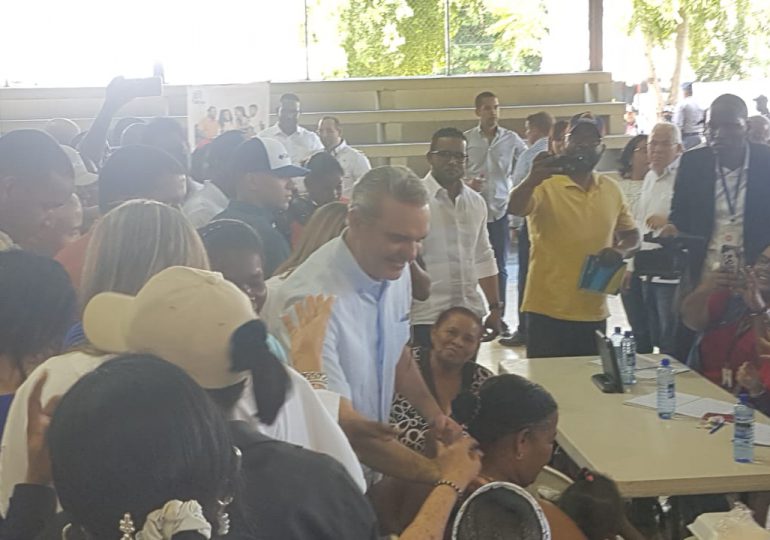 Presidente Abinader agota amplia agenda en Santo Domingo Norte