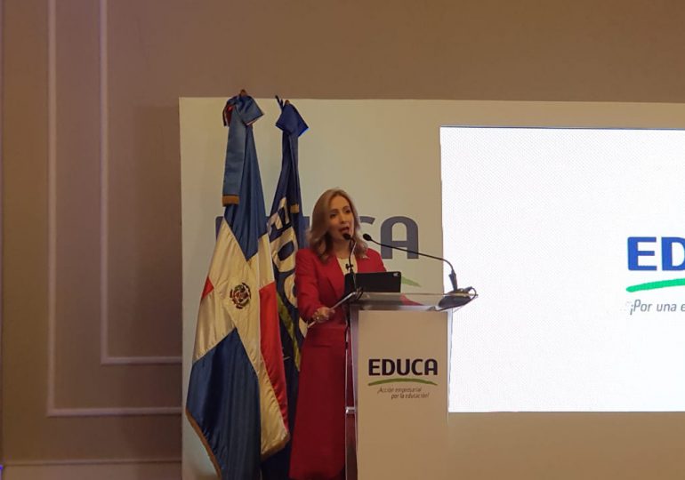 EDUCA juramenta nuevo Consejo Directivo, presidido por María Waleska Álvarez