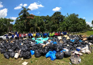 En Jarabacoa buscan concientizar población para que no tiren basura a las calles