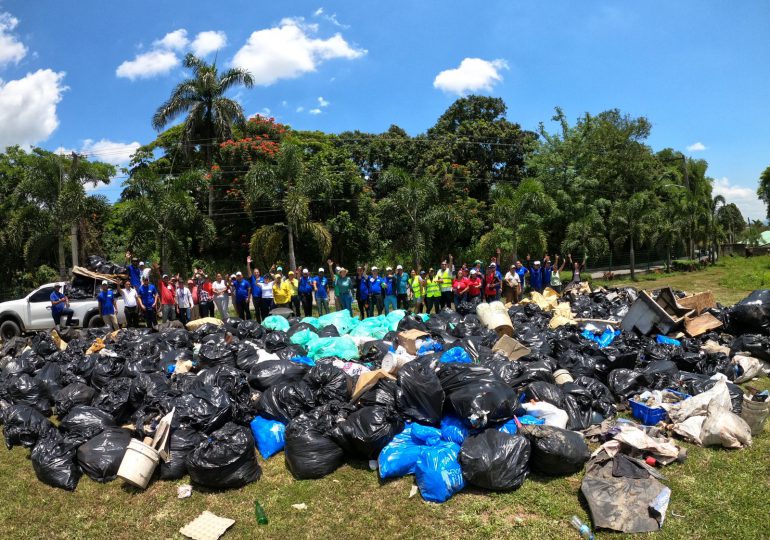 En Jarabacoa buscan concientizar población para que no tiren basura a las calles