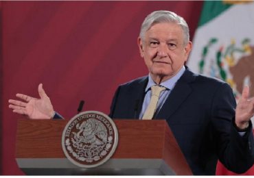 Mexicanos votan sobre la continuidad del presidente López Obrador