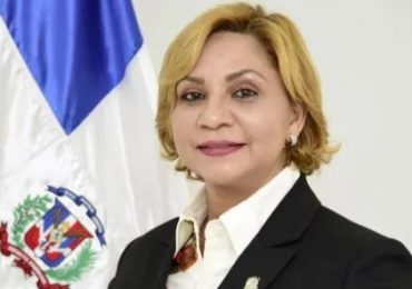 Diputada PRM Soraya Suárez pide a funcionarios conecten el "cerebro a la lengua"