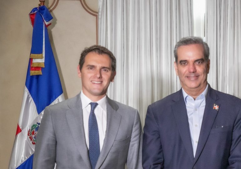 Albert Rivera agota importante agenda política en RD; Abinader lo recibe en Palacio