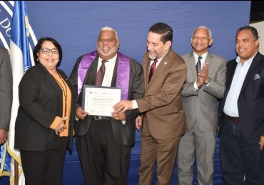 UASD realiza graduación en Nueva York