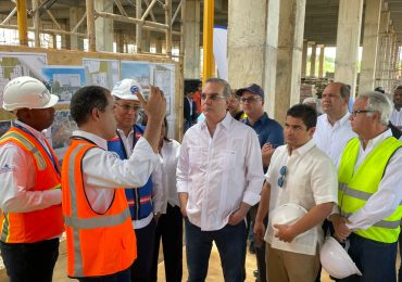 Presidente Abinader valora avances del Teleférico de Los Alcarrizos