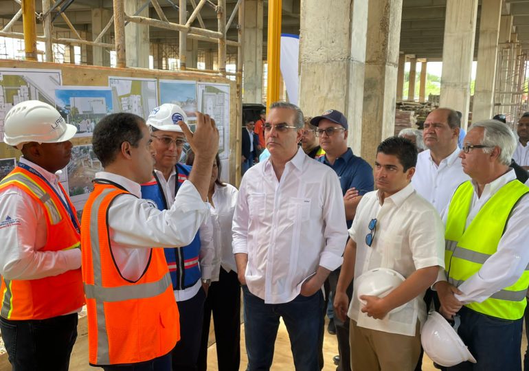 Presidente Abinader valora avances del Teleférico de Los Alcarrizos