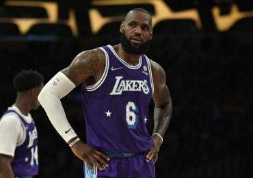 LeBron James será baja con los Lakers en decisivo partido ante Suns