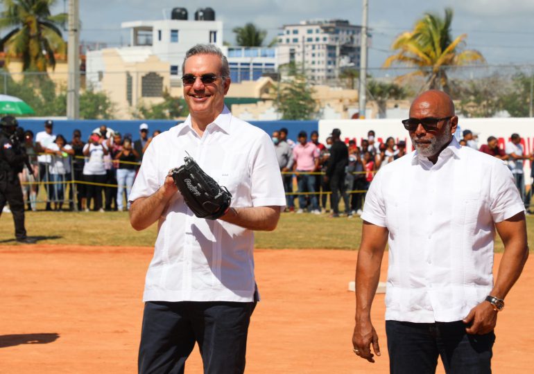 Abinader entrega Estadio “La Goma” que beneficiará a más de 3,000 niños y jóvenes