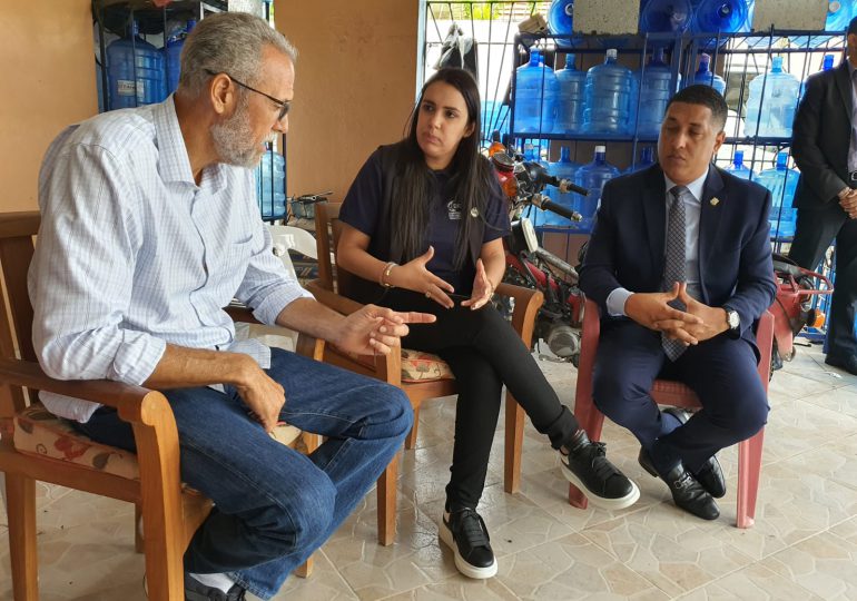 Familiares del joven fallecido en clínica de Higüey formalizan reclamo por negligencia ante DIDA