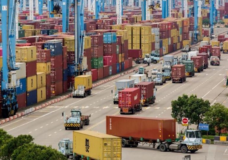 El director de Aduanas dice RD se prepara para enfrentar "crisis portuaria" por cierre del puerto de Shanghái
