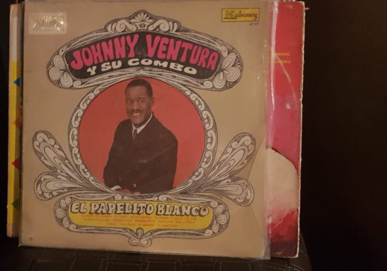 Feria del libro destaca legado de Jhonny Ventura