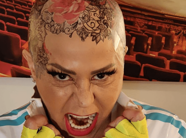 Alejandra Guzmán, cambia de look y aparece con la cabeza rapada y tatuada