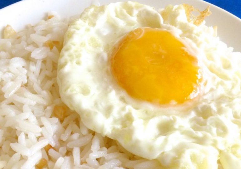 "Comer arroz con huevo es un lujo": las alzas de precios angustian a los peruanos