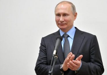 Putin celebra la "liberación" de Mariúpol y ordena taponar foco subterráneo de resistencia