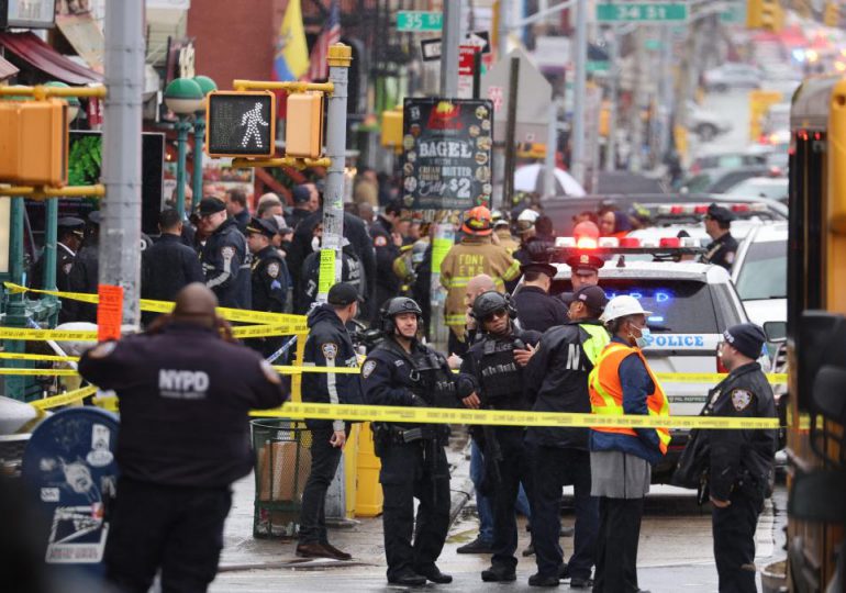 Sospechoso de tiroteo en metro de Nueva York comparece ante la justicia