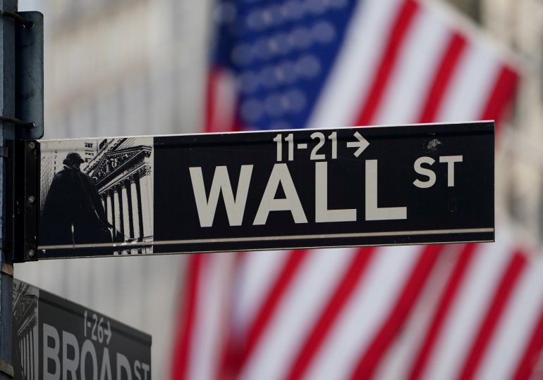 Wall Street vuelve al rojo poco después de abrir
