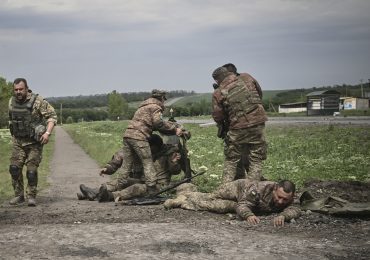 Altos funcionarios rusos admiten que conflicto en Ucrania se prolongará