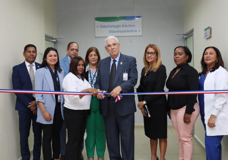 SNS inaugura varias unidades odontológicas en centros del Gran Santo Domingo