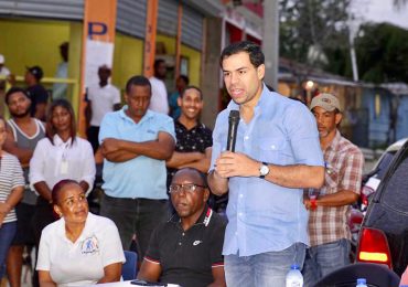 Roberto Ángel Salcedo: “Hay una firme disposición de Abinader, de que los problemas comunitarios sean resueltos a la mayor brevedad posible”