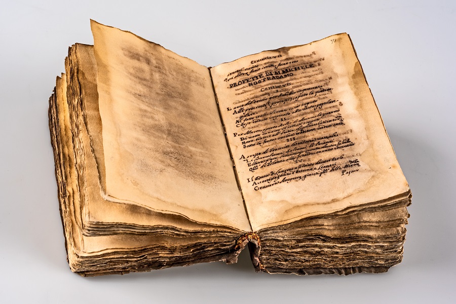 La Germania restituisce il manoscritto di Nostradamus all’Italia